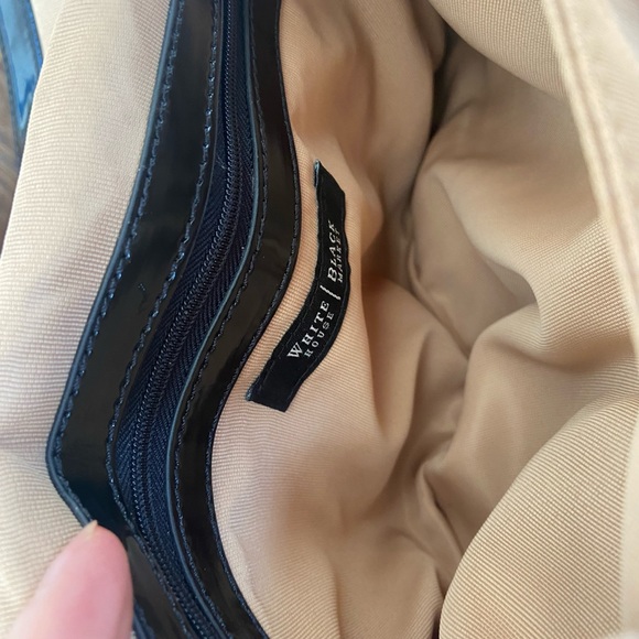 Suede/Patent dress shoe w/buckle and matching handbag - Picture 9 of 9